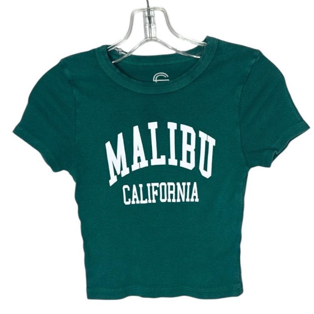 Social Culture Green Malibu California  Cropped T-Shirt. Size Small.